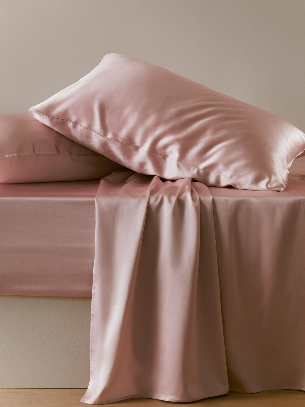 19 Momme Terse Silk Pillowcase Rosy Pink Queen