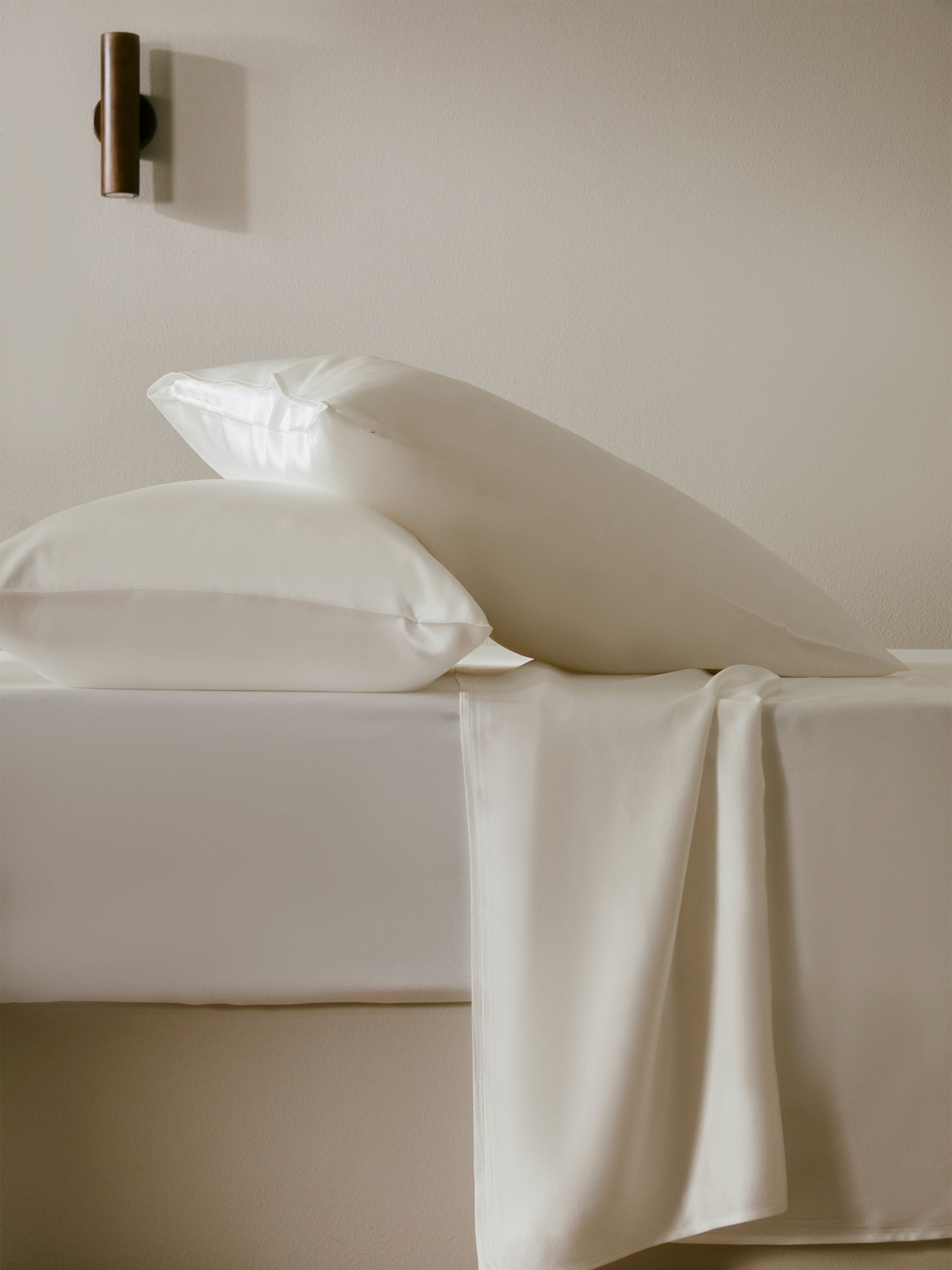 19 Momme Terse Silk Pillowcase Natural White Standard