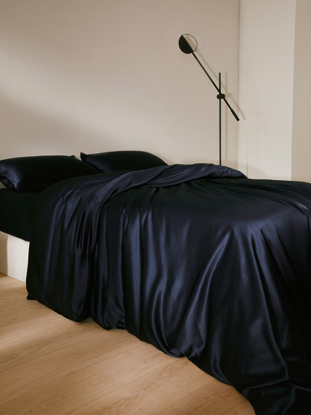 19 Momme Terse Envelope Silk Pillowcase Navy Blue 50x75cm