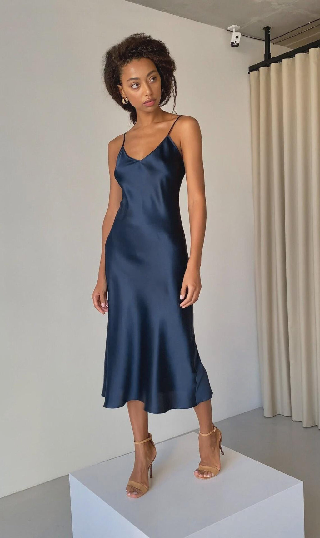Mulberry silk slip midi dress with V neck in Colors - Final Sale
