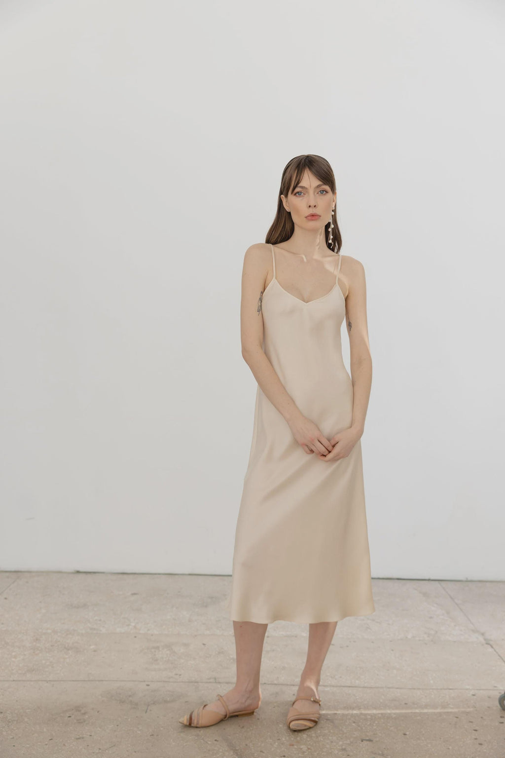 Mulberry silk slip midi dress with V neck in Colors - Final Sale